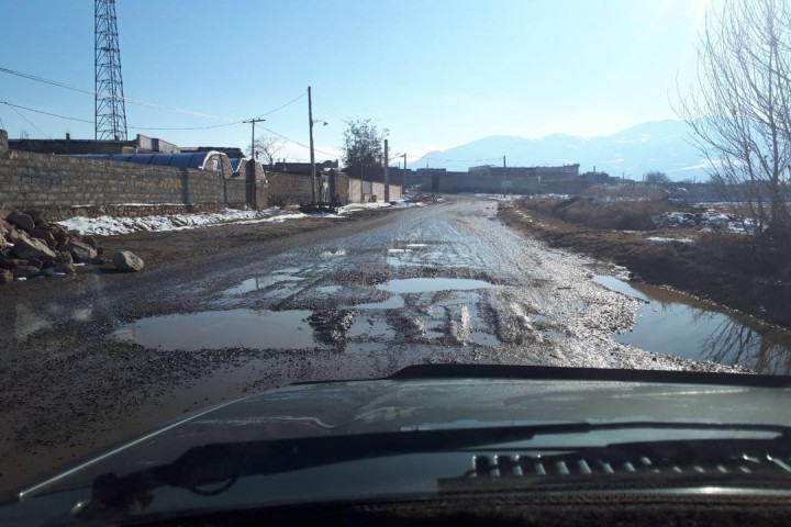 وضعیت نامناسب جاده روستای زنگلان سفلی