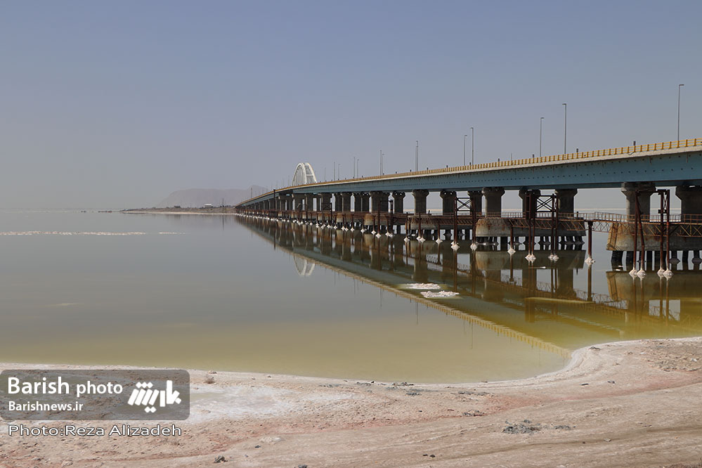 وضعیت دریاچه ارومیه در دهه نخست آخرین ماه تابستان به روایت تصویر