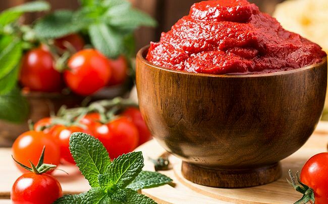 آغاز فصل پخت رب گوجه فرنگی در آذربایجان‌غربی 