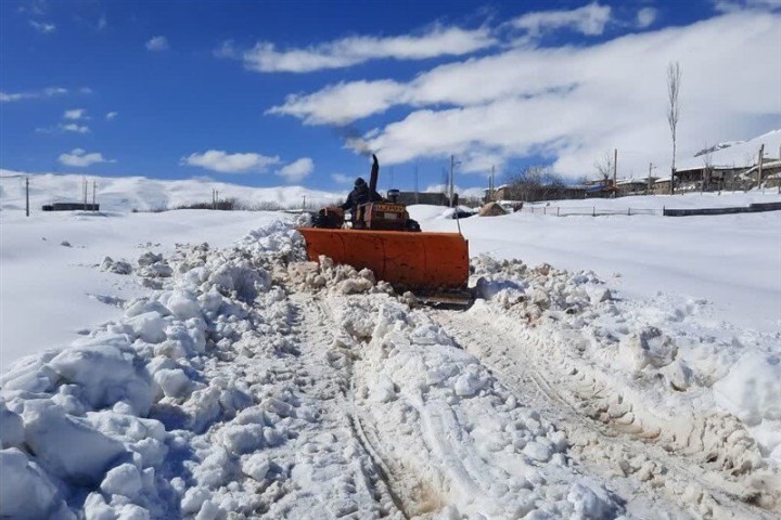 برف روبی ۲۵۰ کیلومتر از محور‌های مواصلاتی استان آذربایجان غربی