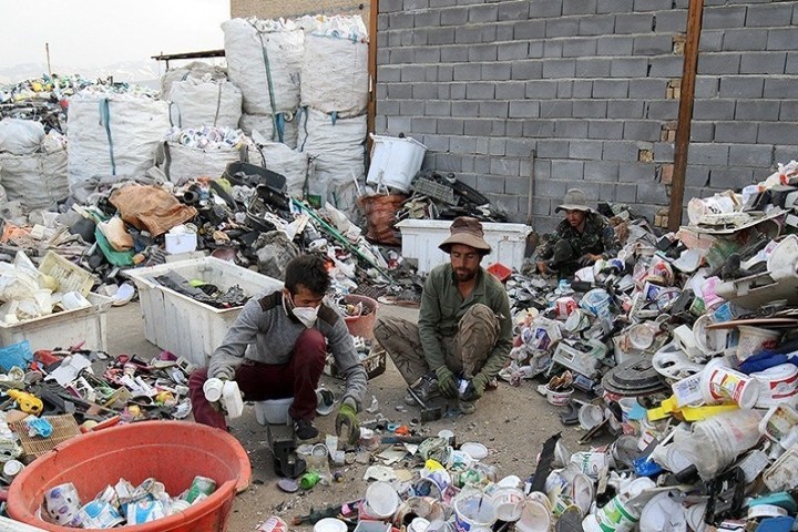 گله‌مندی شهروندان ارومیه‌ای از عدم ساماندهی ضایعات‌فروشان
