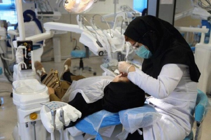 کشیدن اجباری دندان به دلیل ناتوانی در پرداخت هزینه های سرسام آور دندانپزشکی!
