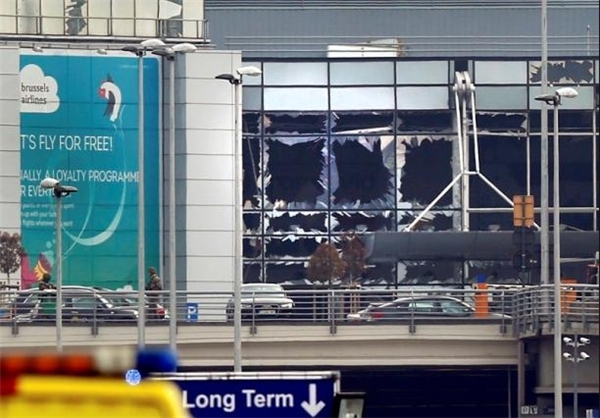 انفجارهای هماهنگ در فرودگاه و ایستگاه قطار شهری بروکسل/23 کشته و 50 زخمی/داعش حملات را به عهده گرفت+تصاویر