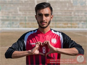 ستاره 18ساله تیم فوتبال شهرداری ارومیه مورد توجه اماراتی ها