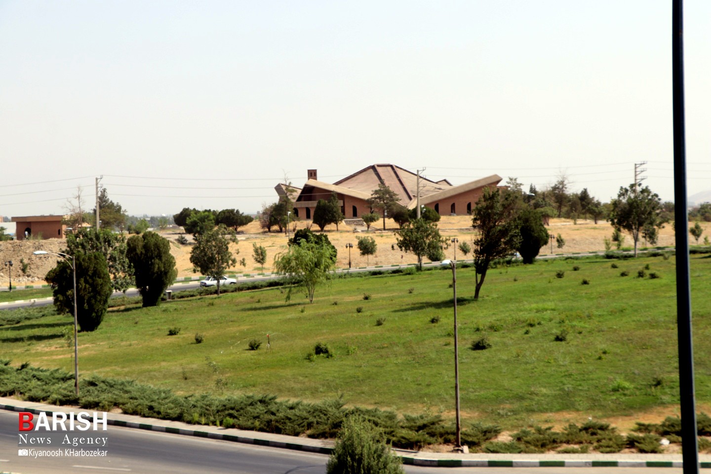 بلاتکلیفی ساختمان قدیم صدا و سیمای آذربایجان غربی
