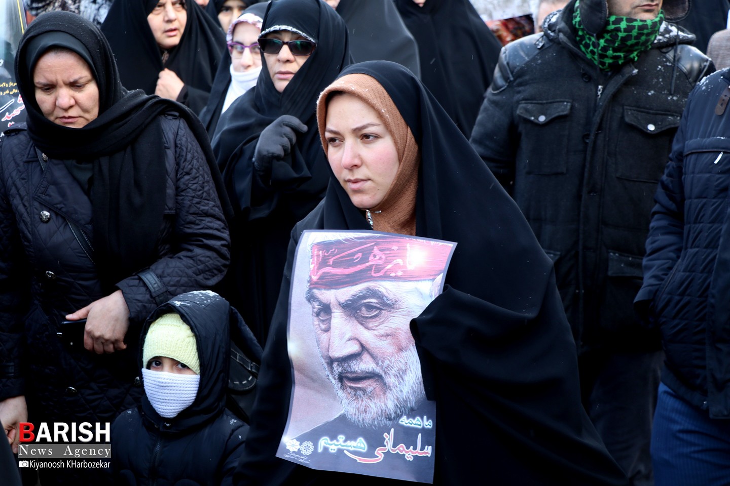 کودکان و نوجوان انقلابی در راهپیمایی 22 بهمن ارومیه