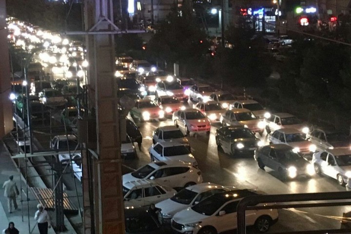 حکایت ترافیک‌بی‌پایان خیابان حسنی ارومیه/مسئولان در فکر تدبیر باشند
