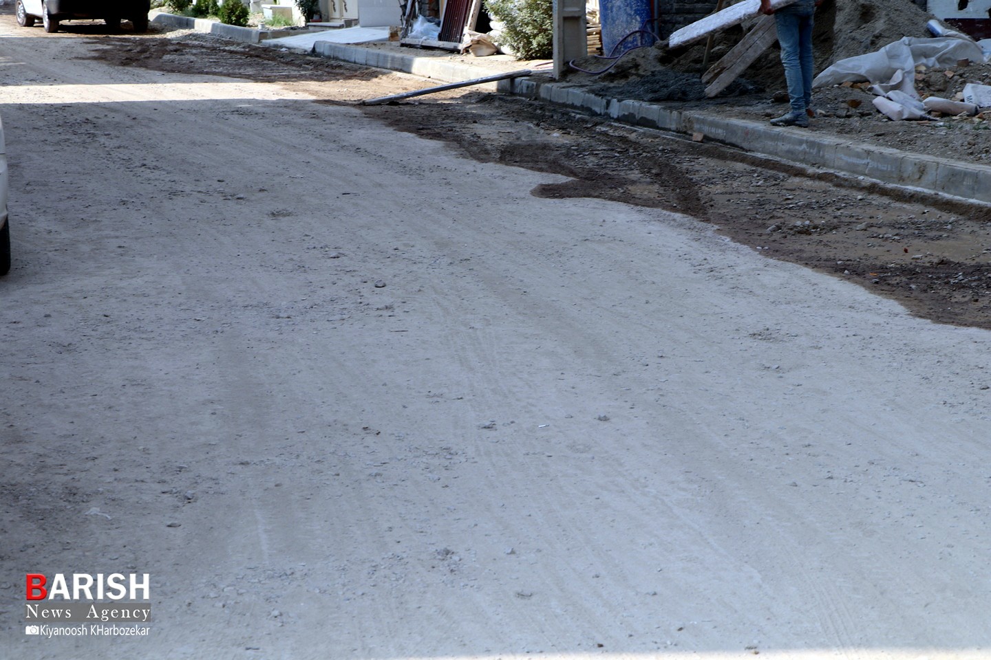 وضعیت نابسامان آسفالت و خدمات شهری کوی کوهساران خیابان زرین