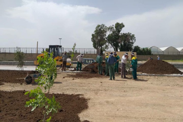 بوستان ۲۲ هزار مترمربعی یاشیل باغ در خیابان شهید دین پرست ارومیه در حال احداث است