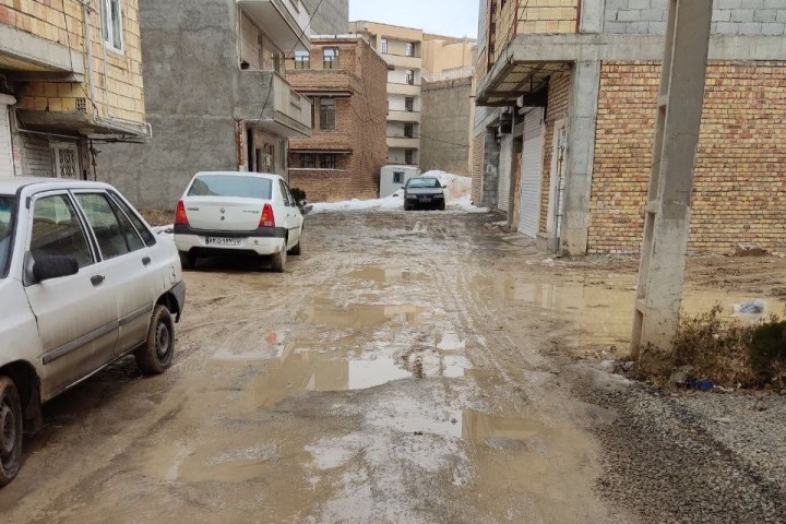 کوچه‌های خاکی در ارومیه، بیانگر ضعف مدیریت شهری