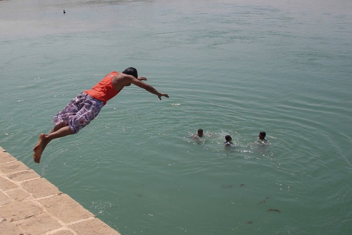 شنا در روزهای کرونایی ممنوع