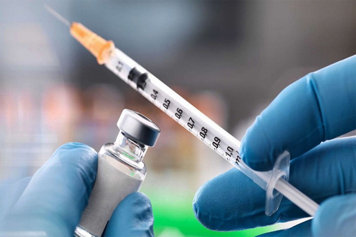 تزریق واکسن کرونا به گروه‌های هدف؛ از دی یا بهمن ماه