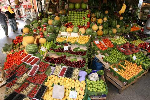 شب یلدا در قیمت میوه ها تاثیربه خصوصی ندارد/قیمت میوه ها نسبت به سال گذشته کاهش داشته است