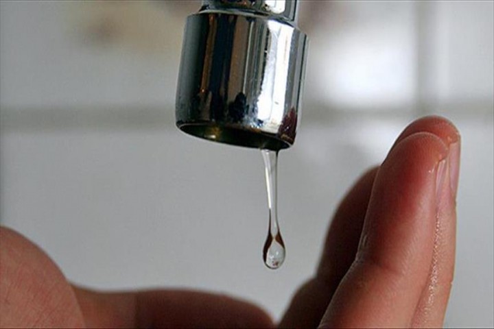 قطعی آب شرب در برخی از مناطق ارومیه/معضلی تمام نشدنی برای شهروندان