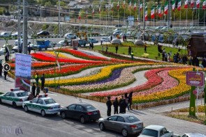 برگزاری جشنواره گلها در ارومیه