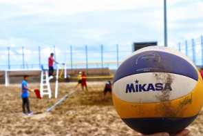 آذربایجان غربی قهرمان والیبال ساحلی نوجوانان ایران شد