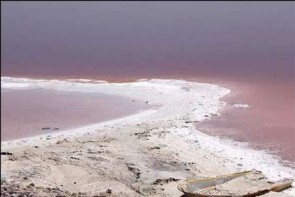 آب دریای خزر قابلیت انتقال به دریاچه ارومیه ندارد