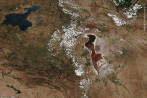 تازه‌ترین تصویر ماهواره‌ای ناسا از دریاچه ارومیه