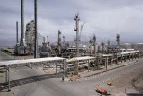 آذربایجان استخراج نفت از چاه جدیدی از دریای خزر را آغاز کرد