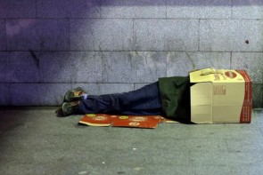 سوز سرما رخنه در جان بی‌خانمان‌های شهر!