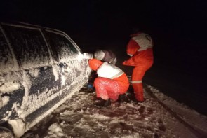 نجات ۲۸ نفر متاثر از برف و کولاک در شمال آذربایجان‌غربی