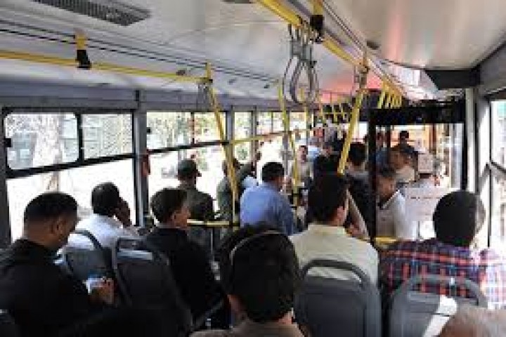 اتوبوس شهری را ضدعفونی کنید