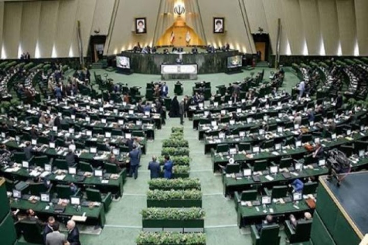ضرورت ورود نمایندگان مجلس برای حل مشکلات کلان ارومیه