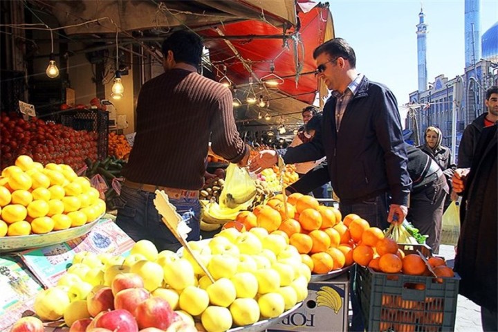 یلدای بدون آجیل و میوه در آذربایجان غربی/گرانی‌هایی که شب یلدا را به کام مردم تلخ می‌کند