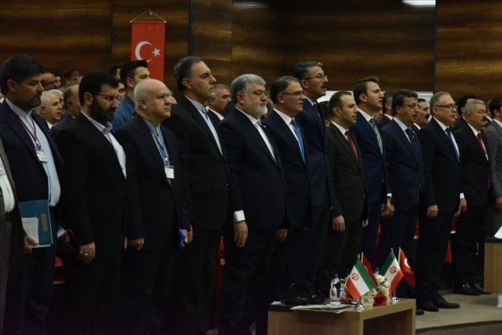 ششمین نشست همکاری‌های اقتصادی استان های مرزی ایران و ترکیه برگزار شد