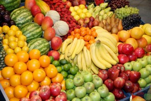 افزایش هزینه‌های حمل ونقل عامل اصلی افزایش قیمت میوه است