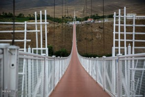 ترسناک‌ترین پل معلق خاورمیانه در ایران + تصاویر