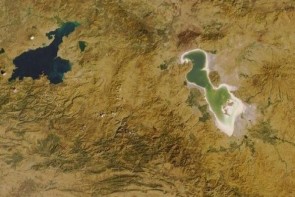 انتقال آب از دریاچه وان به دریاچه ارومیه