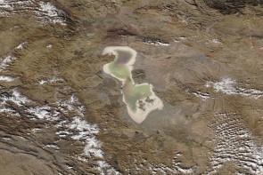 رگ‌های خشکیده دریاچه ارومیه
